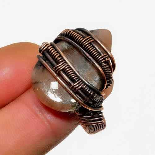 Celestial Embrace – Labradorite & Copper Ring