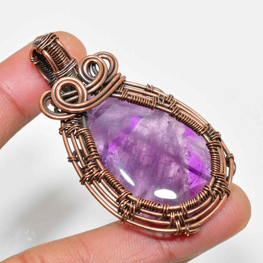 Ezra’s Veil – Mystic Amethyst Copper Pendant