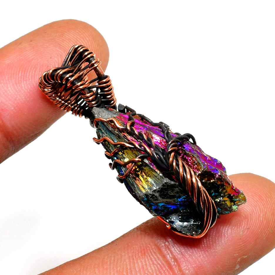 Ember’s Essence – Aura Quartz Copper Pendant