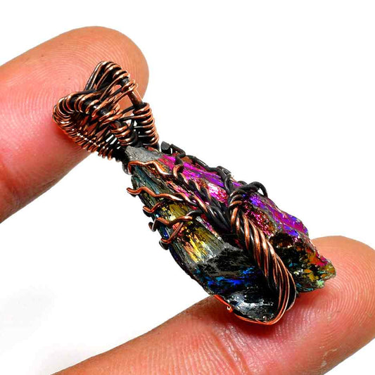 Ember’s Essence – Aura Quartz Copper Pendant