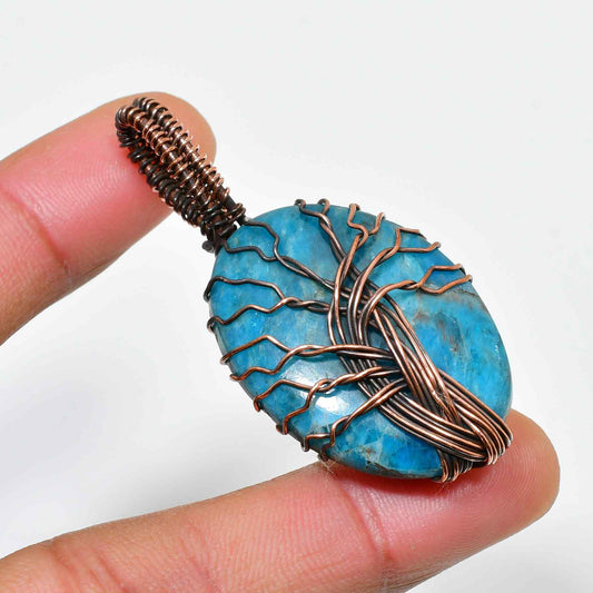 Ocean’s Embrace – Aqua Aura Copper Pendant