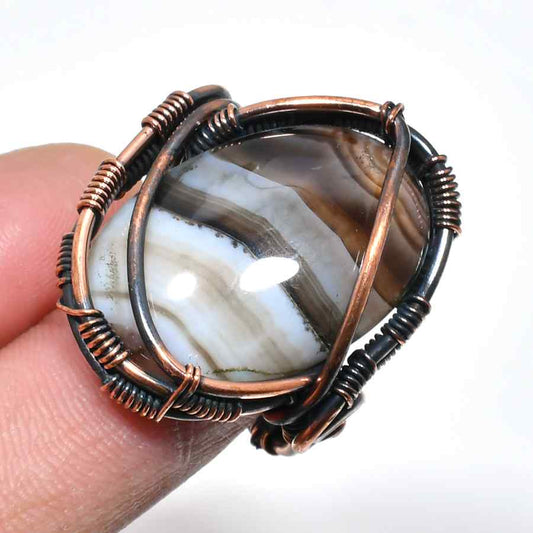 Harmony’s Embrace – Agate & Copper Ring