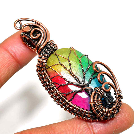 Aurora’s Embrace – Rainbow Aura Quartz Copper Pendant