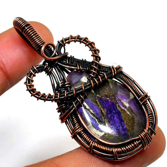 Serenity’s Embrace – Amethyst Copper Pendant