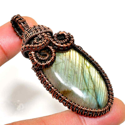 Mystic Aurora – Labradorite & Copper Pendant
