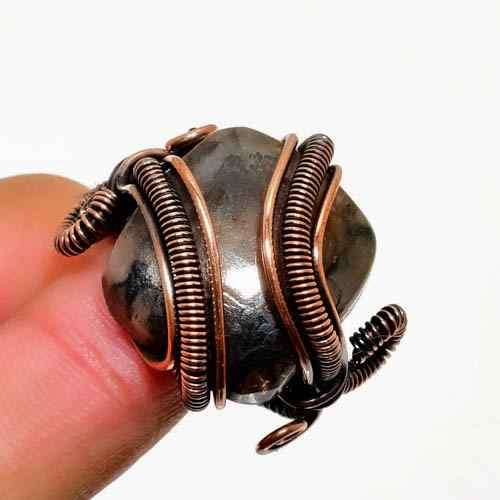 Terra’s Embrace – Hematite & Oxidized Copper Ring