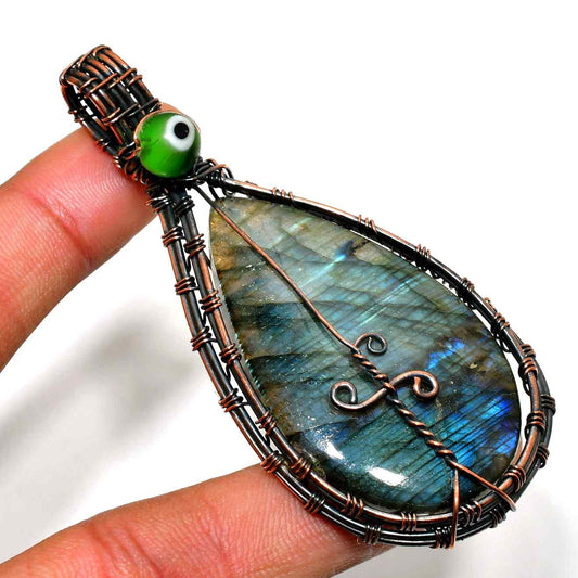 Aurora’s Veil – Labradorite Copper Pendant