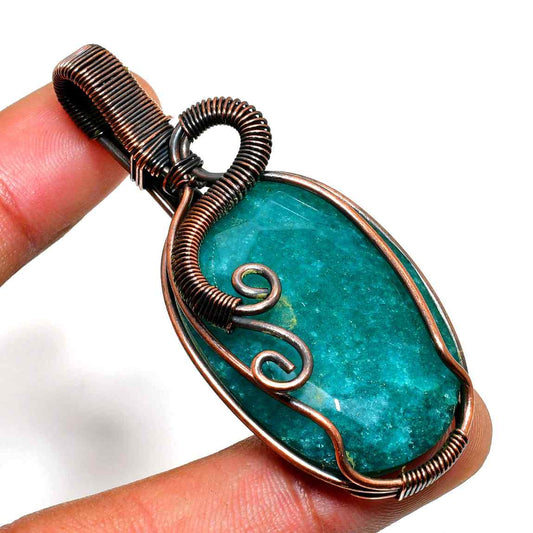 Aquamarine Whisper – Hand-Wrapped Copper Pendant