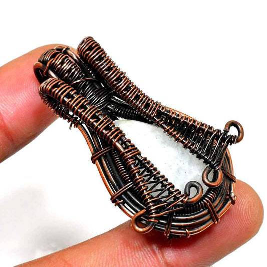Serenity’s Embrace – Jade Copper Pendant