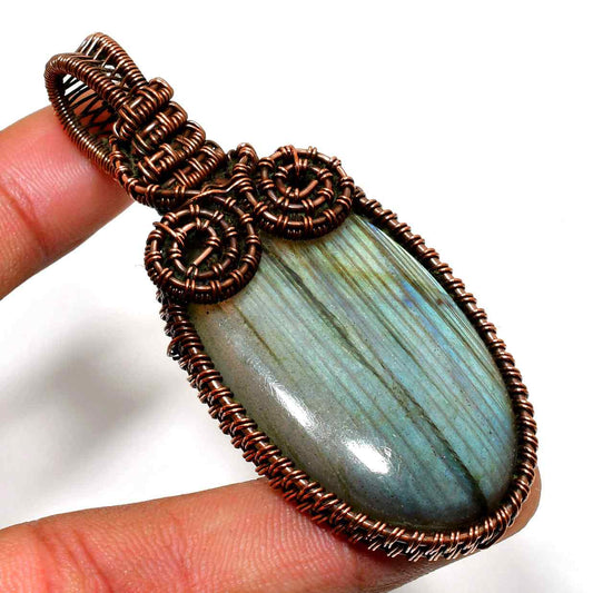 Aurora’s Veil – Labradorite Copper Pendant