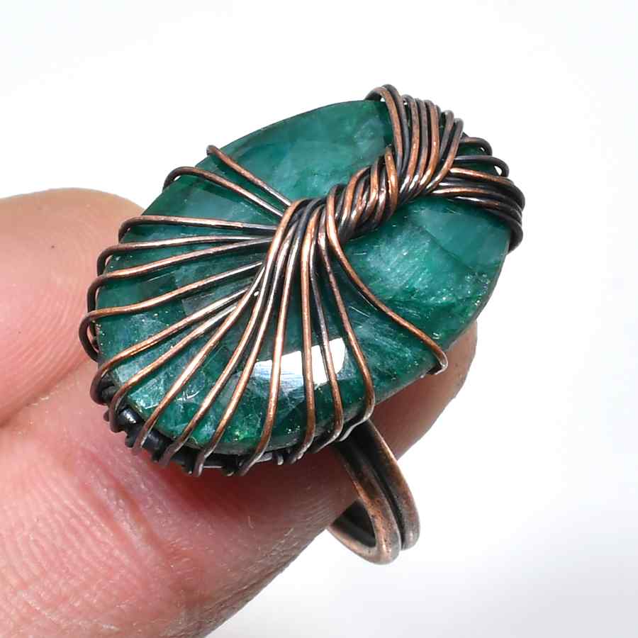 Gaia’s Embrace – Emerald Copper Ring