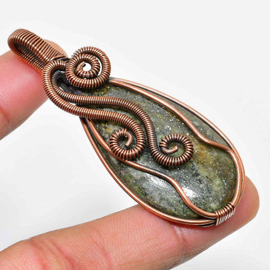 Ember’s Embrace – Copper-Wrapped Natural Stone Pendant