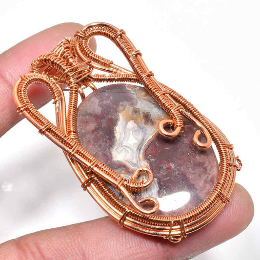 Gaia’s Embrace – Agate Copper Pendant