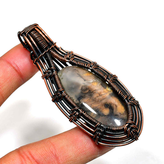 Gaia’s Guardian – Agate Copper Pendant