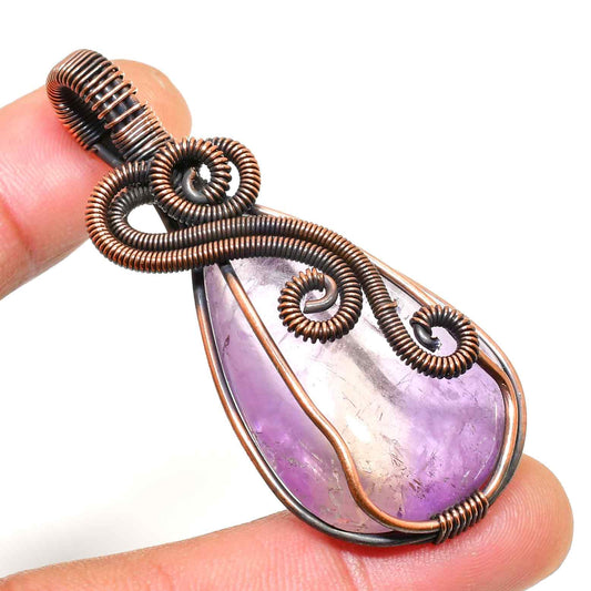 Ezra’s Veil – Mystic Amethyst Copper Pendant