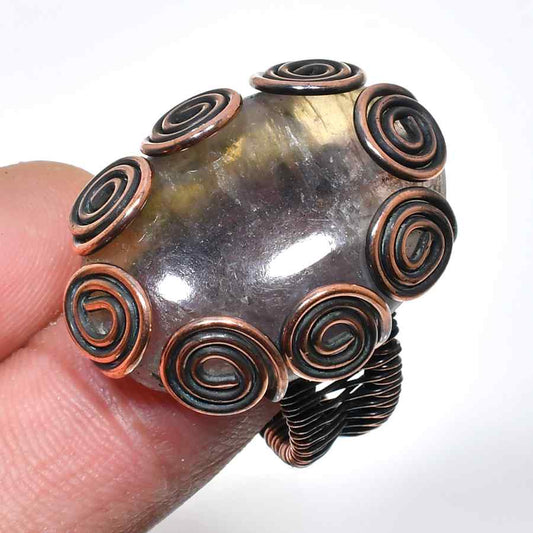 Mystic Ember – Labradorite Copper Ring
