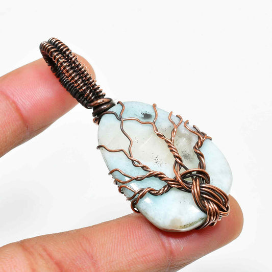 Serenity’s Embrace – Aquamarine & Oxidized Copper Pendant