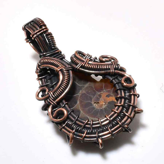Gaia’s Embrace – Agate Copper Pendant