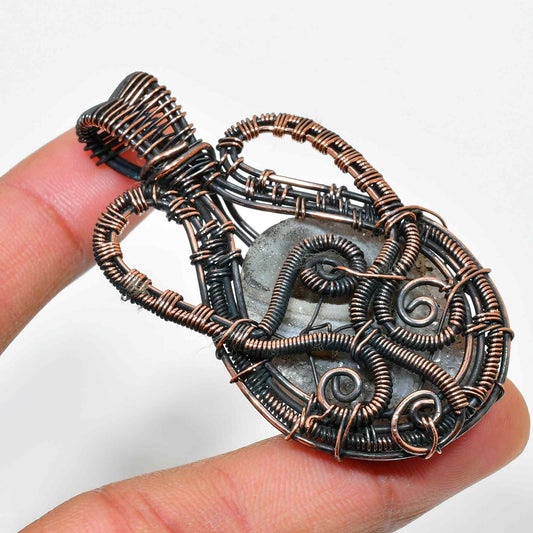 Ethereal Bloom – Amethyst & Oxidized Copper Pendant