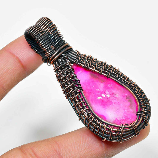 Serena’s Anchor – Pink Agate Black Wire Pendant