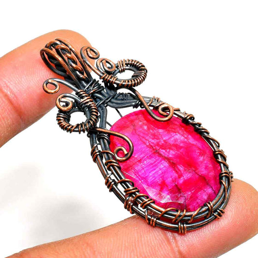 Radiant Ember – Raw Ruby Copper Pendant