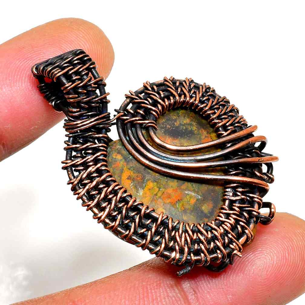 Earthbound Elegance – Copper-Wrapped Stone Pendant