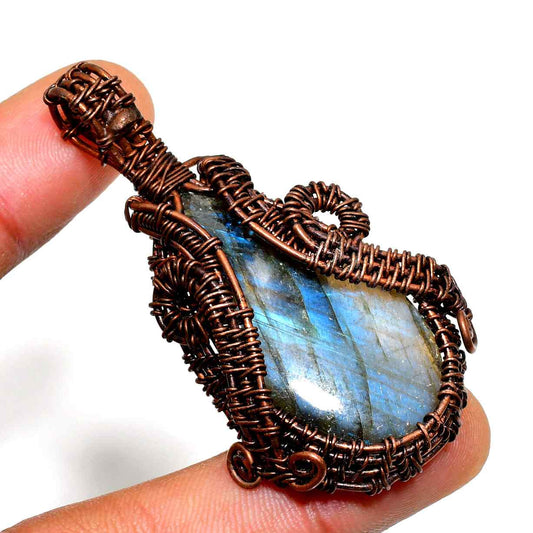 Celestia’s Aegis – Dark Copper Labradorite Pendant