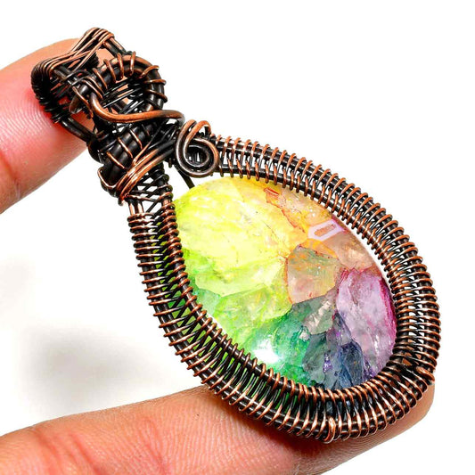 Aurora’s Embrace – Rainbow Aura Quartz Copper Pendant