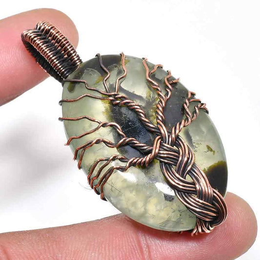 Sunlit Serenity – Lemon Quartz Copper Pendant
