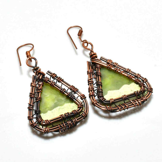 Aurora’s Embrace – Peridot & Oxidized Copper Earrings