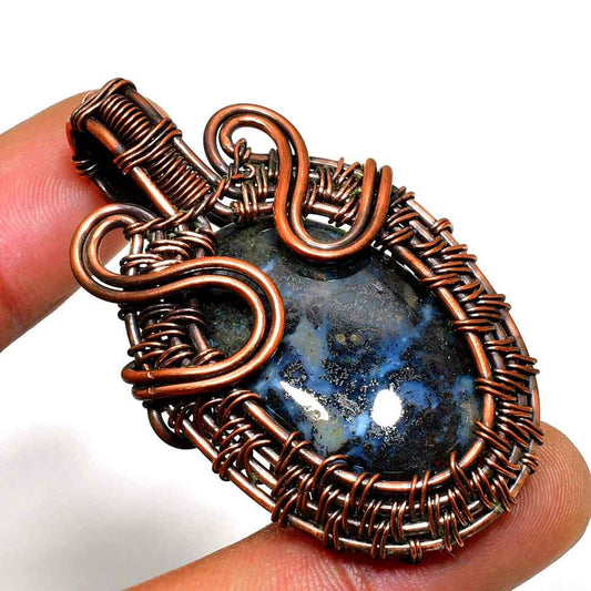 Indigo’s Embrace – Lapis Lazuli Copper Pendant