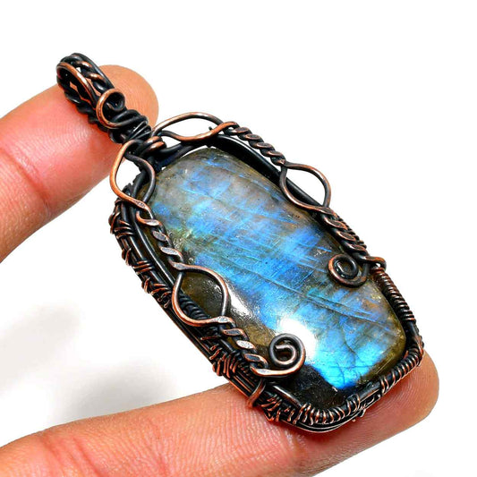 Celestial Dreamcatcher – Labradorite & Copper Pendant