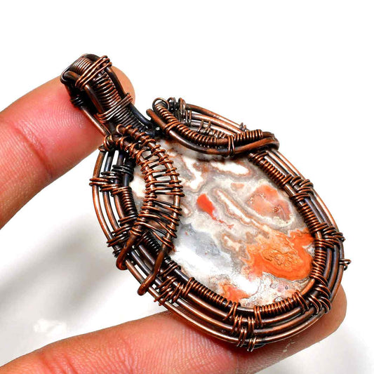 Gaia’s Cradle – Copper-Wrapped Agate Pendant