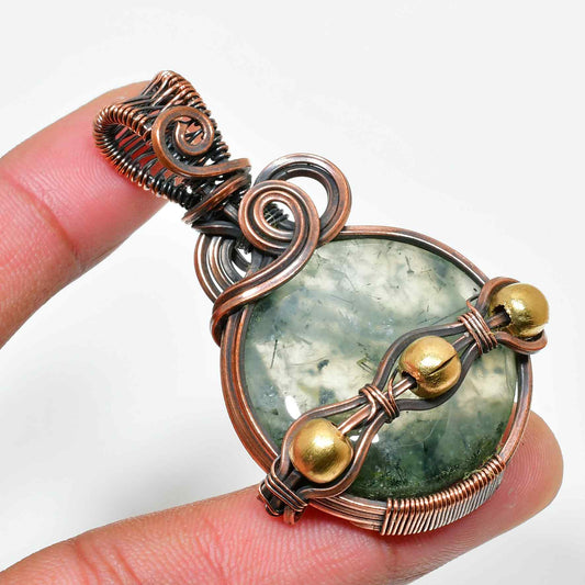 Forest’s Embrace – Green Gem Copper Pendant