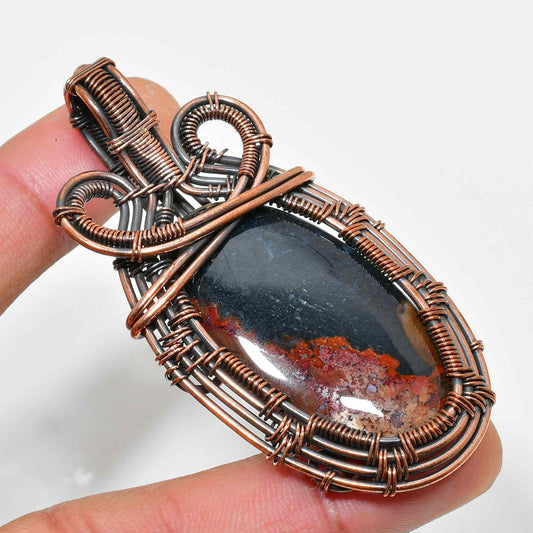 Gaia’s Grace – Agate Copper Pendant