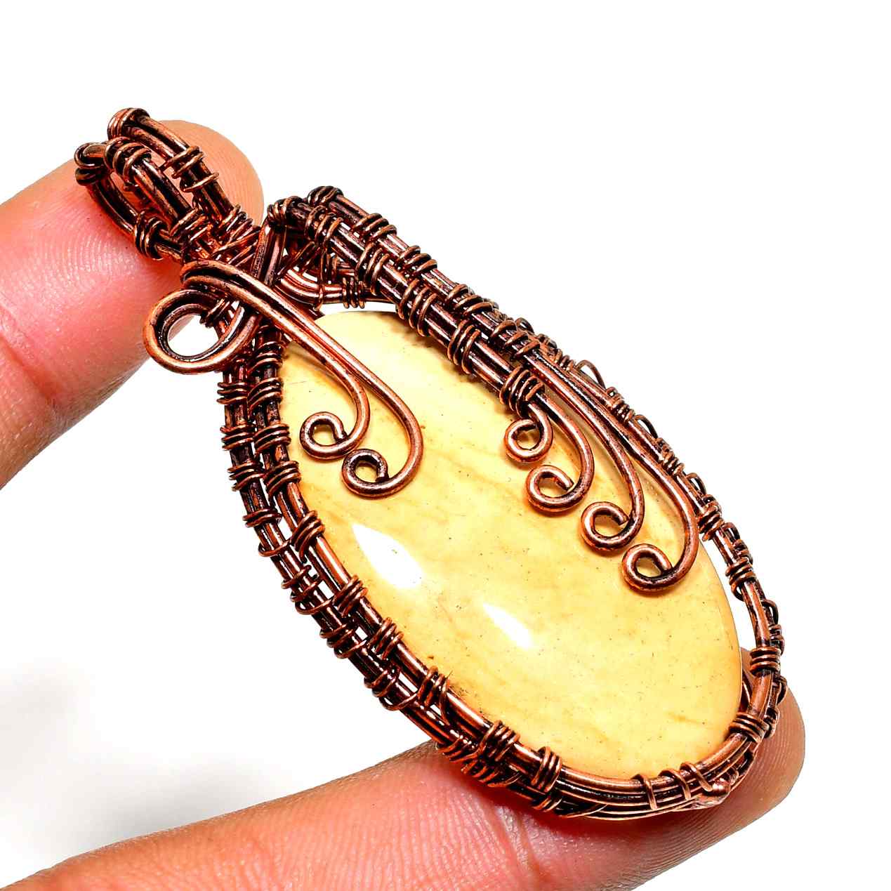 Elara’s Clarity – Quartz Copper Pendant