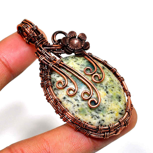 Earthen Grace – Copper-Wrapped Gemstone Pendant