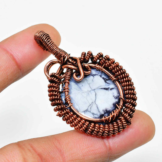 Clarity’s Embrace – Copper Crystal Pendant