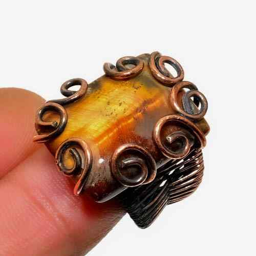 Ember Embrace – Amber & Copper Wire Ring