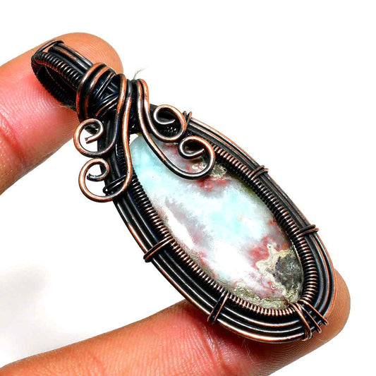 Serenity’s Embrace – Copper-Wrapped Gemstone Pendant
