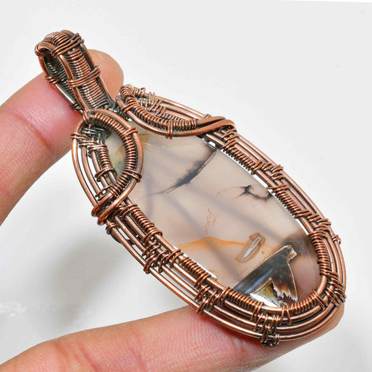 Gaia’s Grace – Agate Copper Pendant