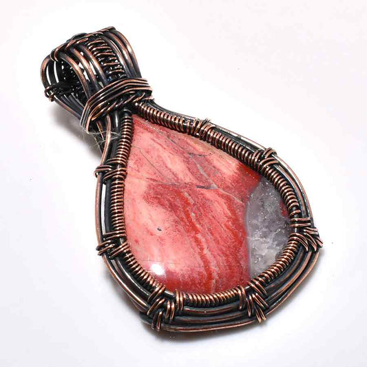 Ember’s Embrace – Garnet Copper Teardrop Pendant