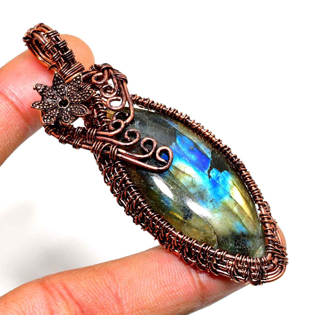 Aurora Veil – Labradorite & Copper Pendant