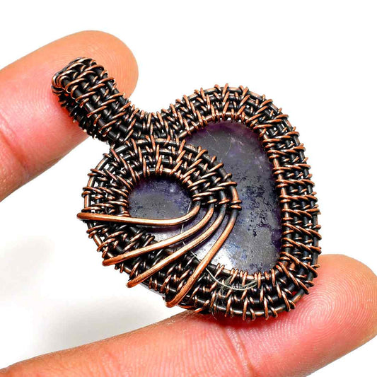 Ezra’s Veil – Handwrapped Amethyst & Copper Pendant