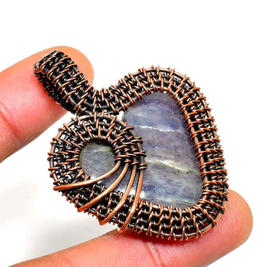 Aurora’s Veil – Labradorite & Copper Pendant