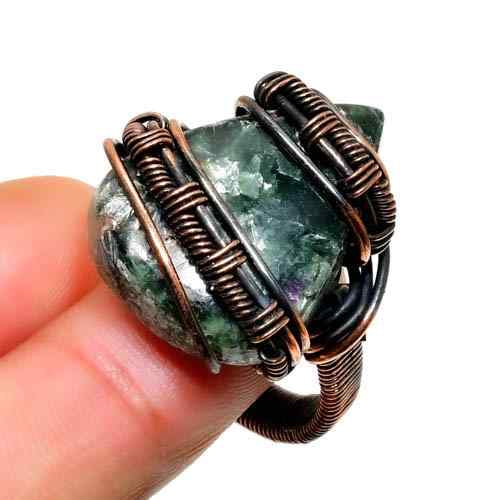 Verdant Harmony – Green Tourmaline & Copper Ring