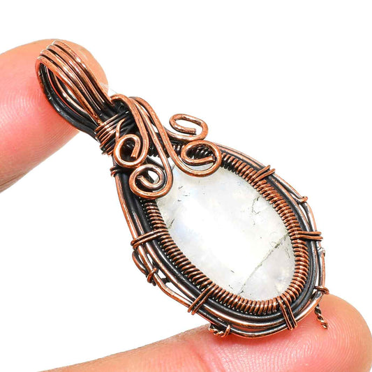 Luna’s Embrace – Moonstone Copper Pendant