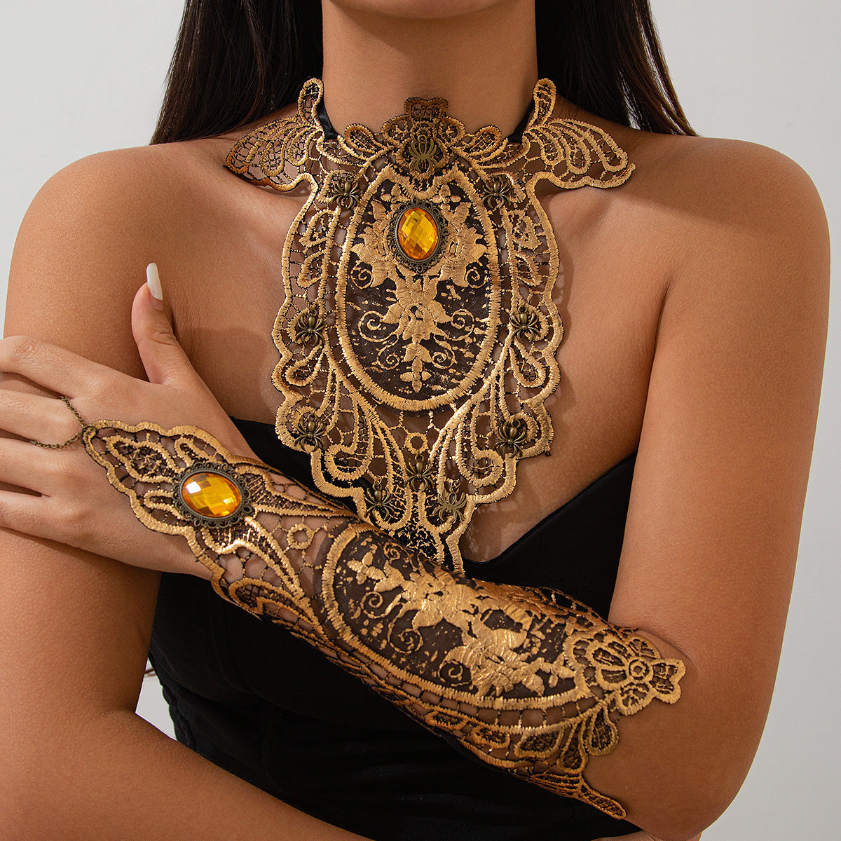 Vintage Lace Neckpiece & Bracelet