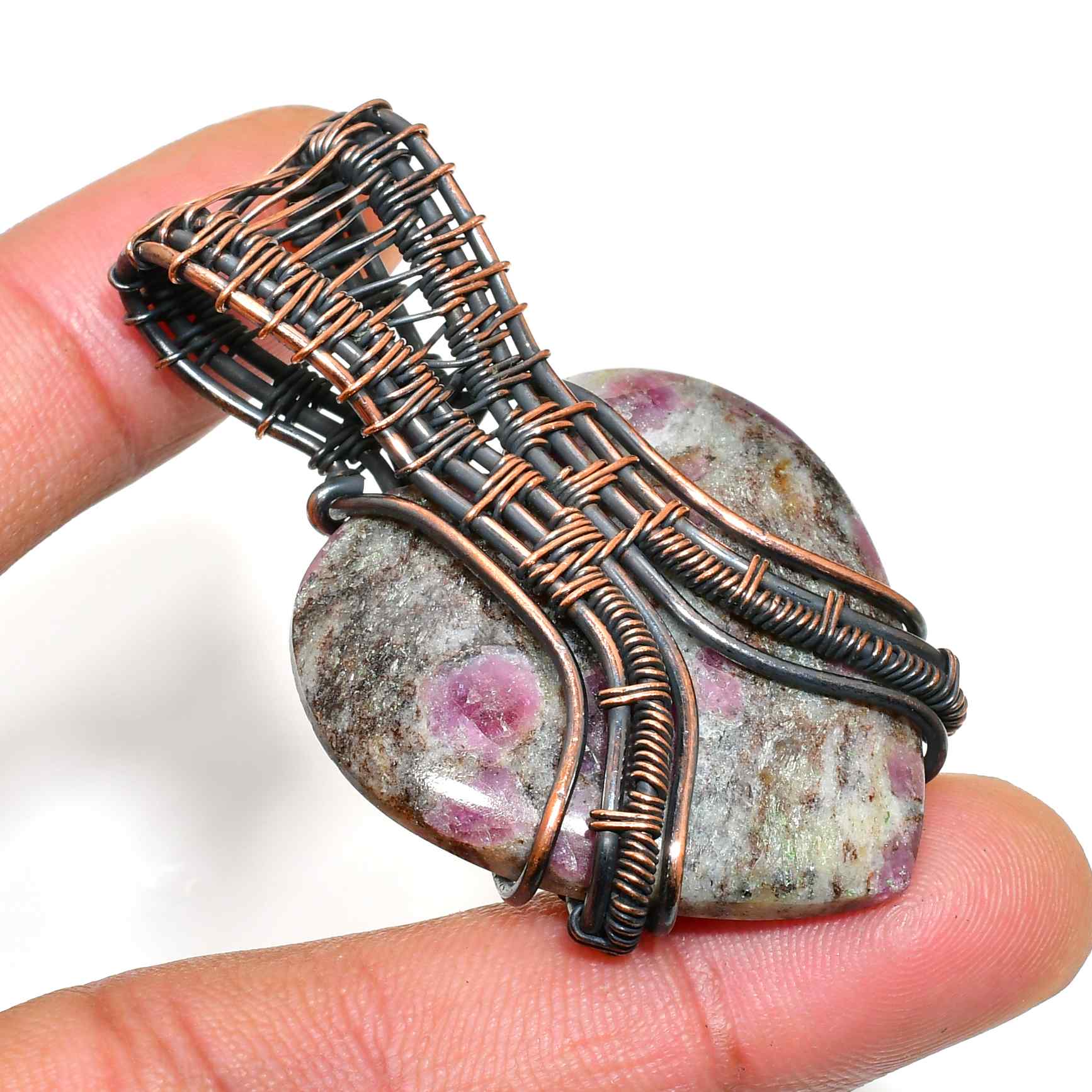 Ezra’s Veil – Mystic Amethyst Copper Pendant