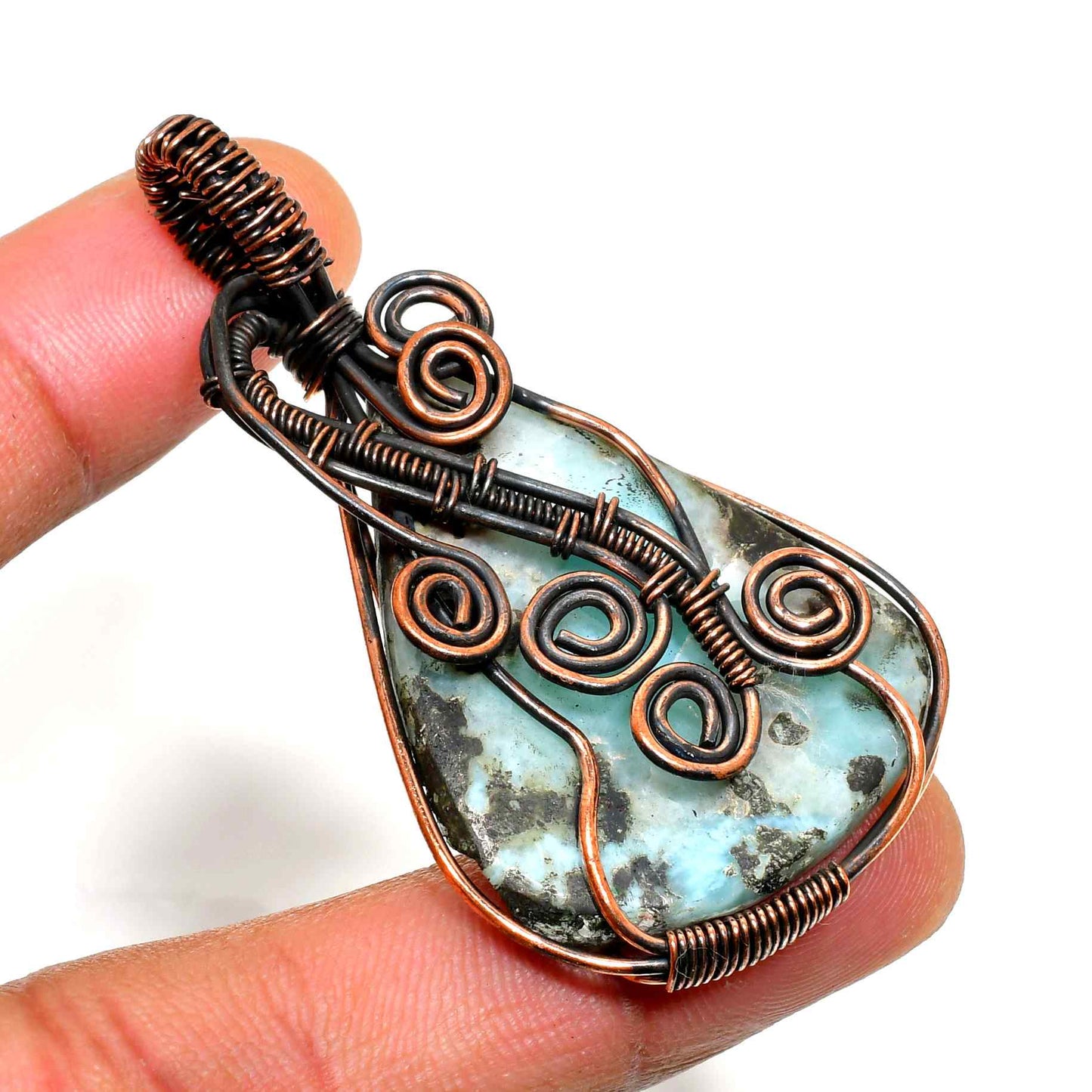Ocean’s Whisper – Aquamarine Copper Pendant